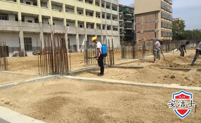 海盐学校机关防治白蚁